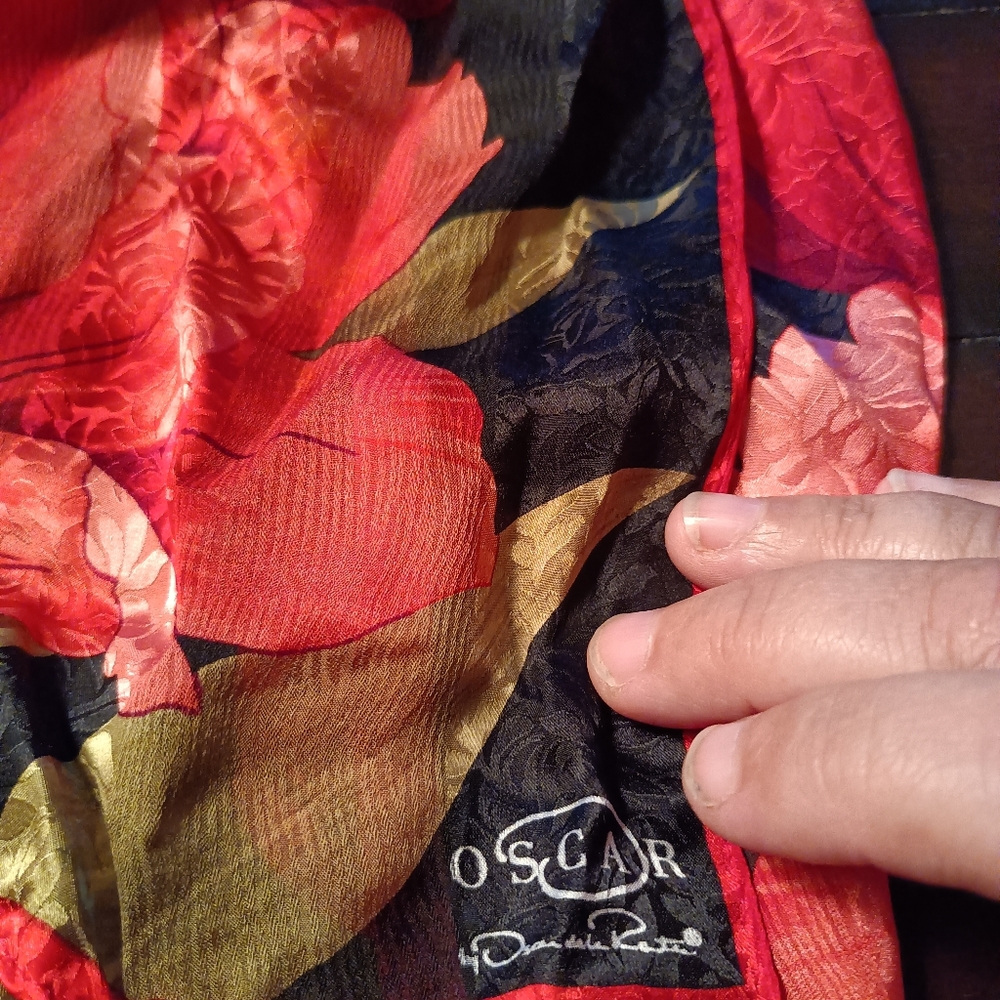 Wrap/scarf - Picture 2 of 2